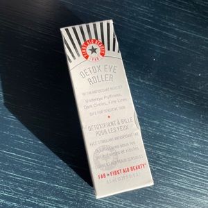 NWT Detox Eye Roller